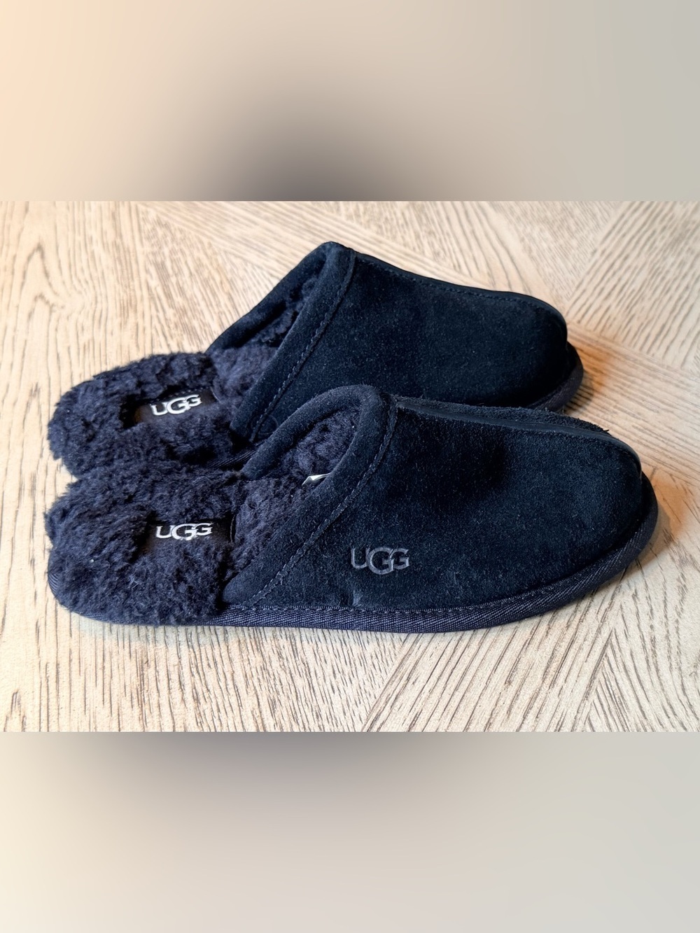 UGG Women’s Pearle Slip On Slippers - 1115139 - Black - Size 6